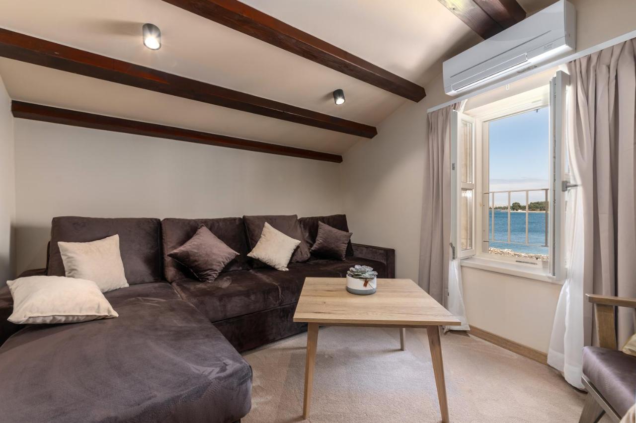 Exclusive Rooms In Casa Manzolin Porec Bagian luar foto