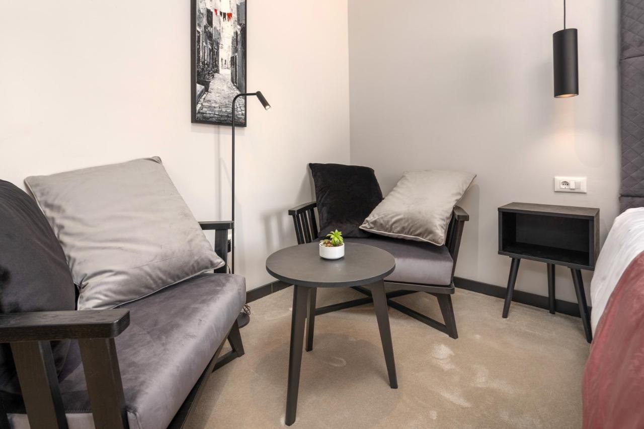 Exclusive Rooms In Casa Manzolin Porec Bagian luar foto